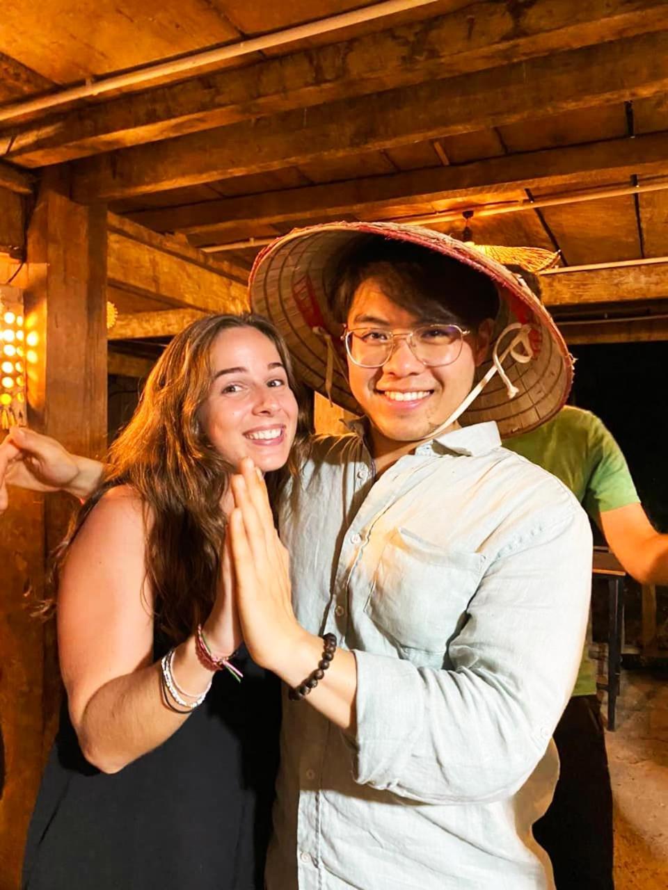 Lazy Cat Homestay - Motorbikes Rental & Tours Ha Giang Exteriör bild